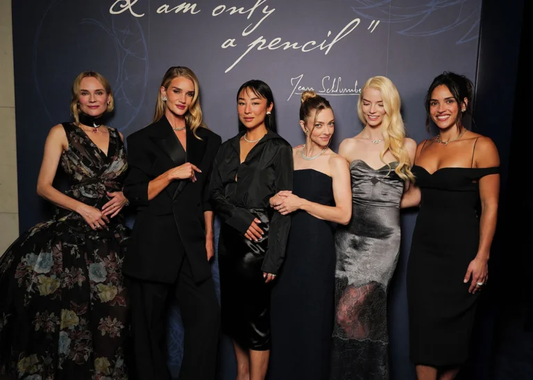 Paris Moda Haftası’nın ilk yıldızlar geçidi Tiffany’den